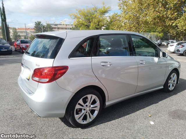 Mercedes-Benz B 180 180 Cdi urban — fotografia 4