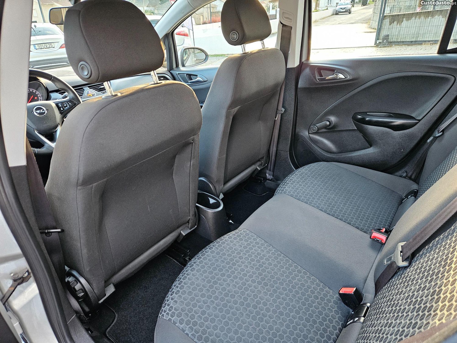 Opel Corsa E 1.3 CDTI Business Edition — fotografia 10