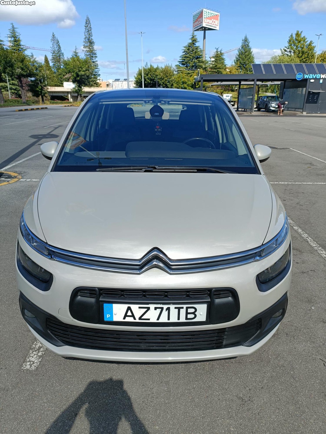 Citroën C4 Picasso - 18 — photo 4