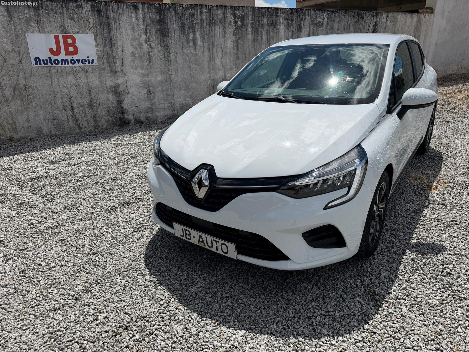 Renault Clio 1.0 TCe Techno — fotografia 13