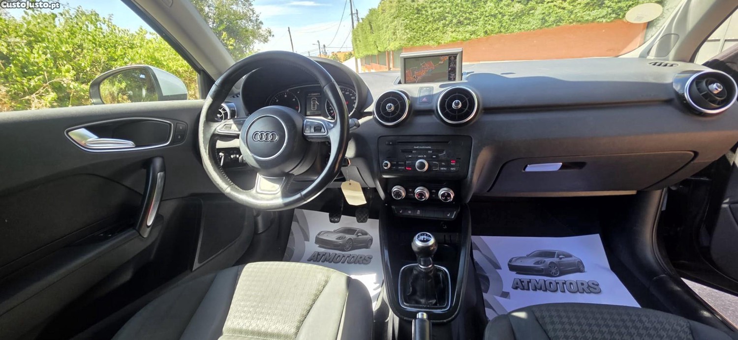 Audi A1 1.6 TDI Advance — fotografia 5