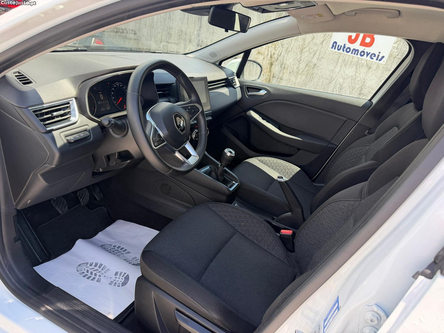 Renault Clio 1.0 TCe Techno — fotografia 7