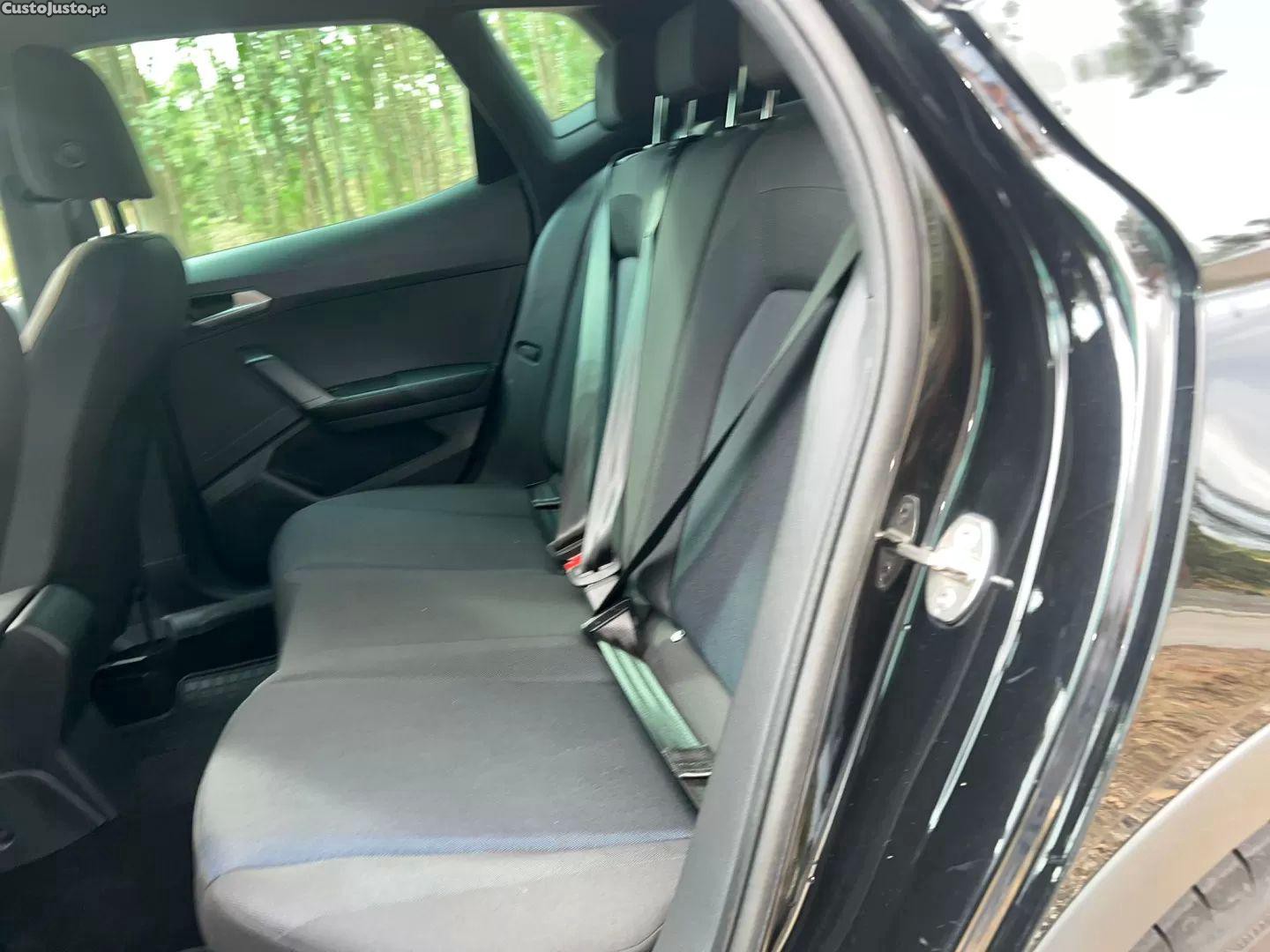 SEAT Arona 1.0 tsi fr — fotografia 4