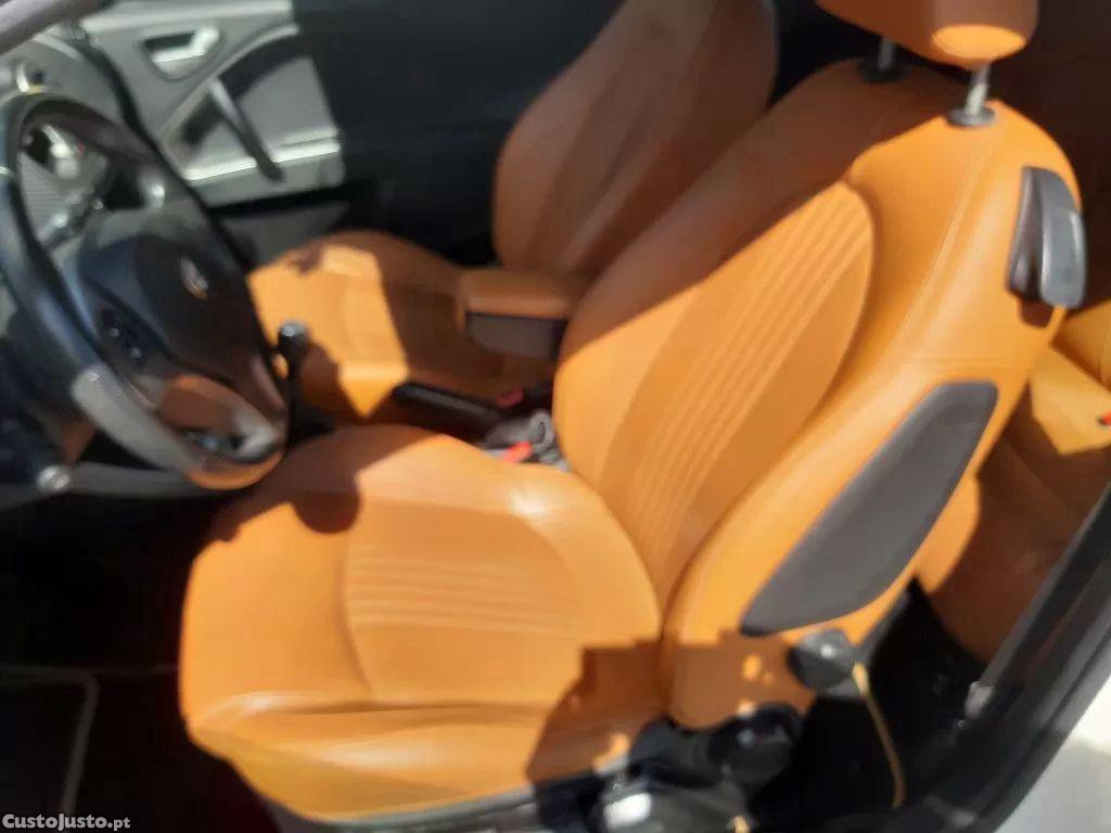 Alfa Romeo MiTo 1.3 jtd distinctive 5kq — fotografia 7