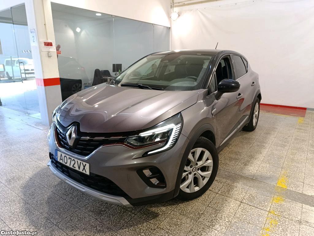 Renault Captur 1.6 E-Tech Plug-In Intens 160cv — fotografia 29