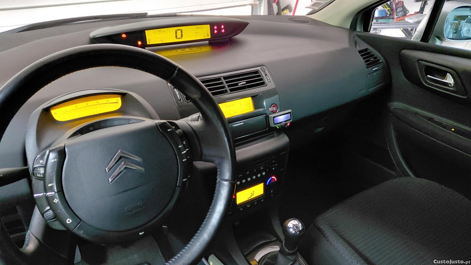Citroën C4 Coupe — fotografia 4