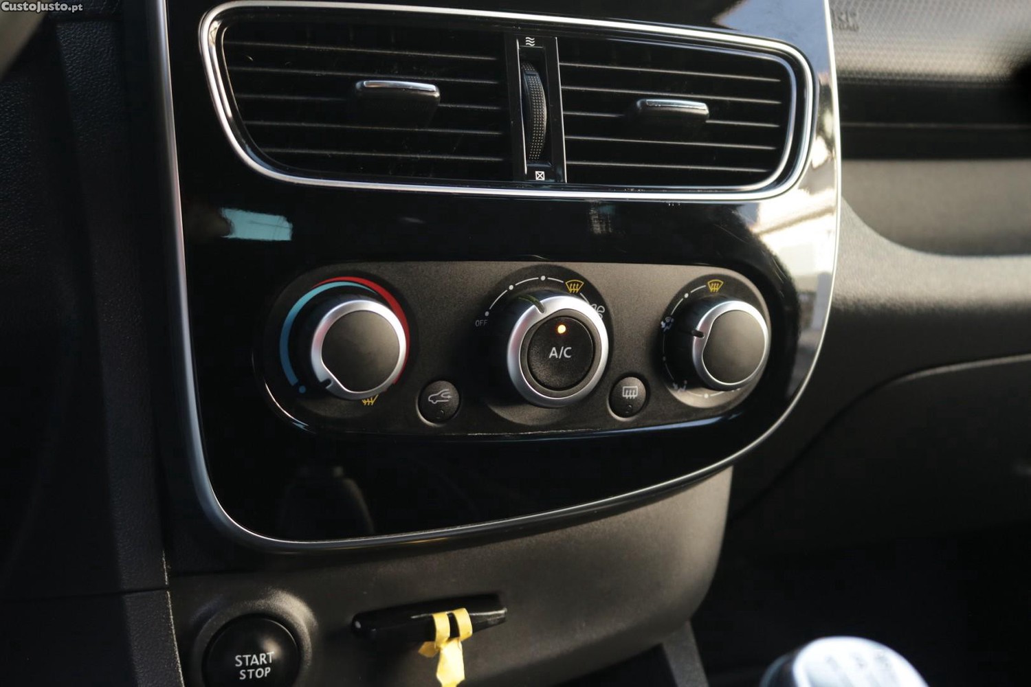 Renault Clio 1.5 DCI Limited 90cv — fotografia 11
