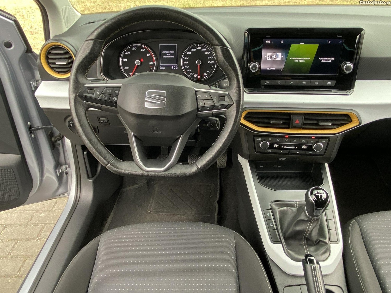 SEAT Arona 1.0 TSI Style — fotografia 3