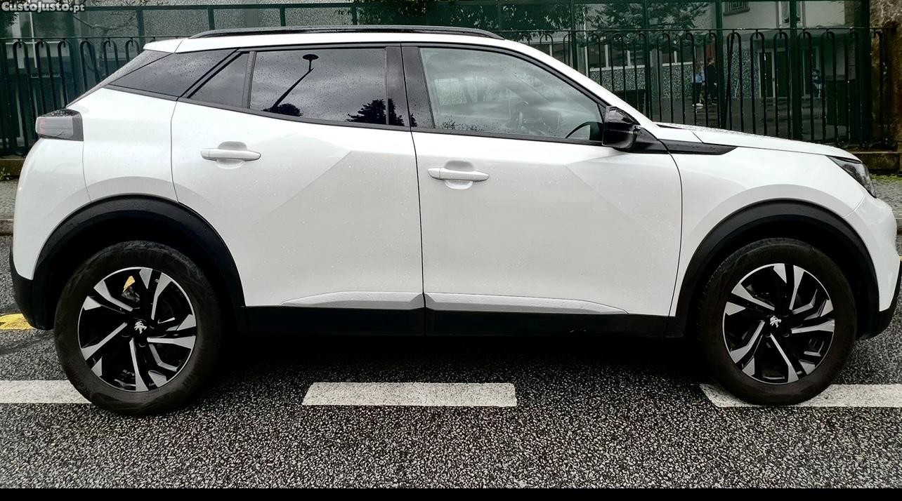 Peugeot 2008 1.2 Puretech /Allure  - 22 foto 5
