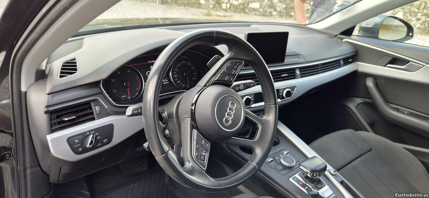 Audi A4 AVANT 2.0 TDI 150 CV S-TRONIC | S-LINE - 17 foto 4