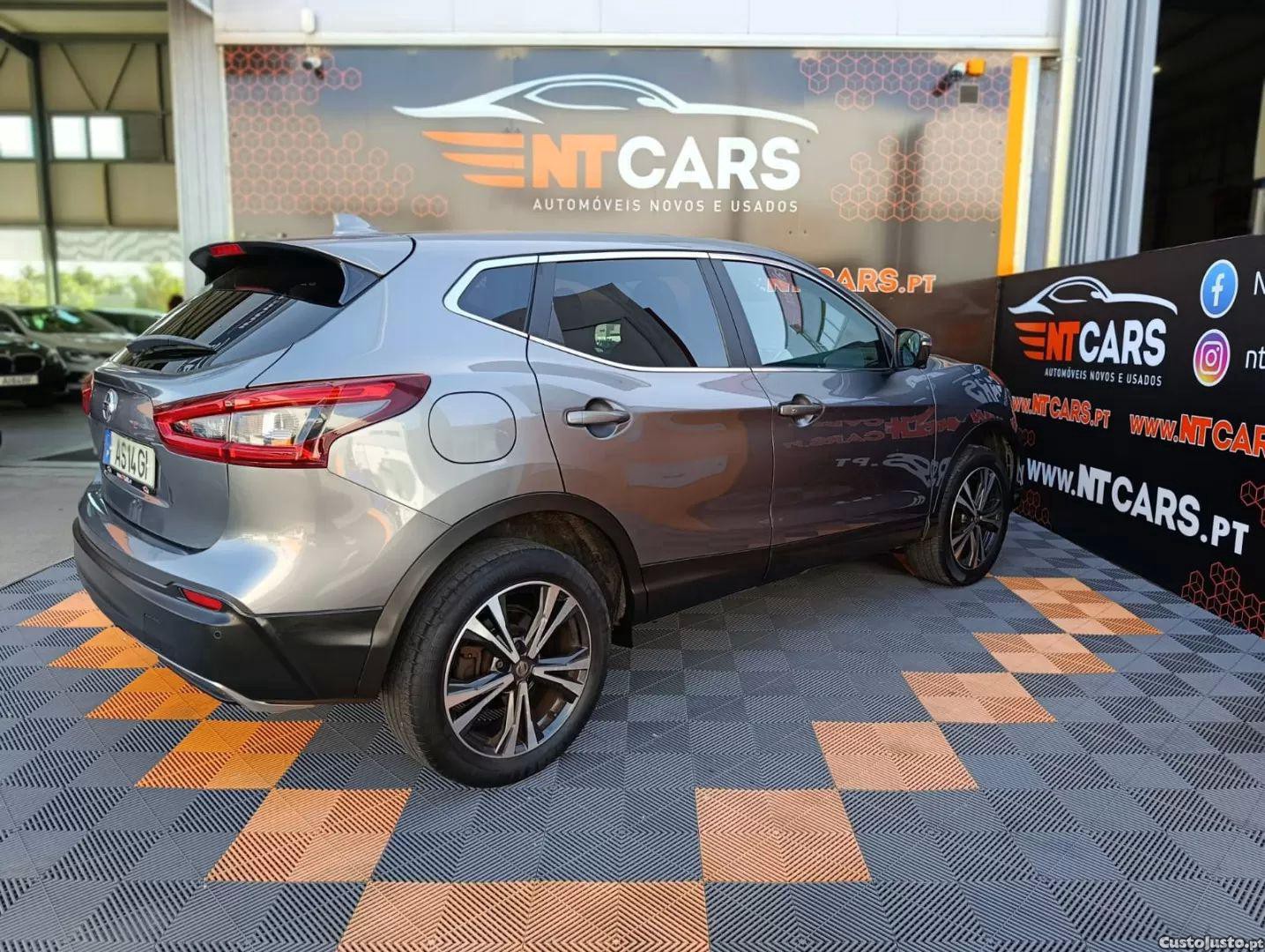 Nissan Qashqai 1.5 dci n-connecta j18 - 19 foto 2