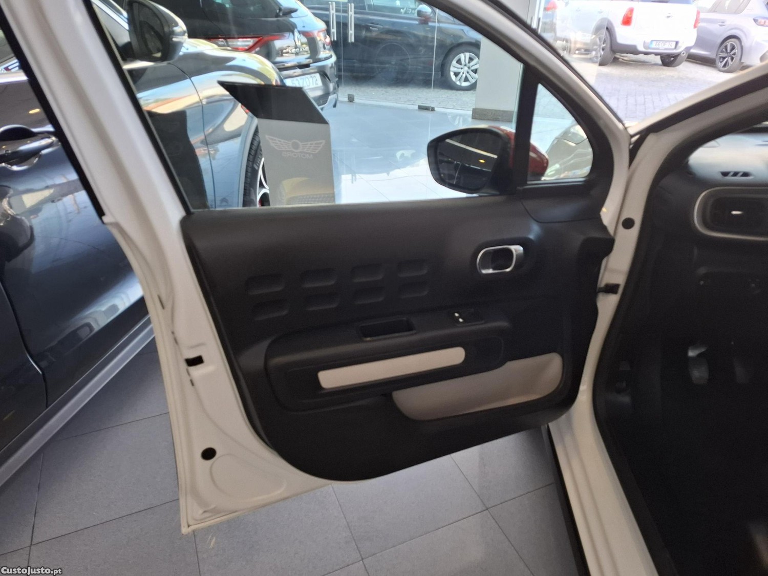 Citroën C3 shine — fotografia 5