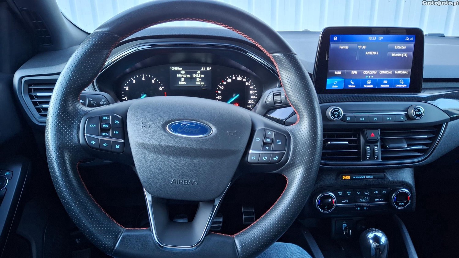 Ford Focus ST-Line — fotografia 4