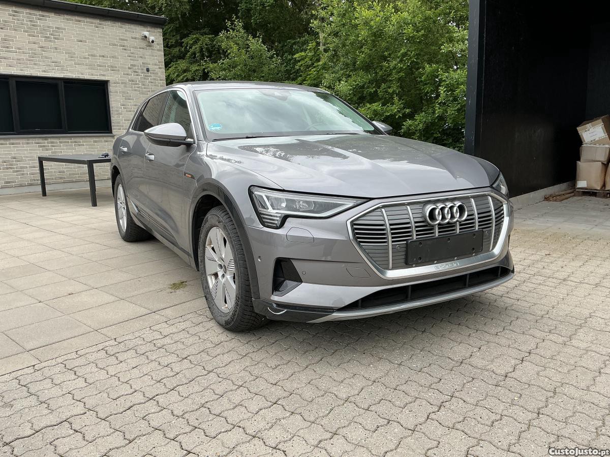 Audi e-tron Advanced — fotografia 17