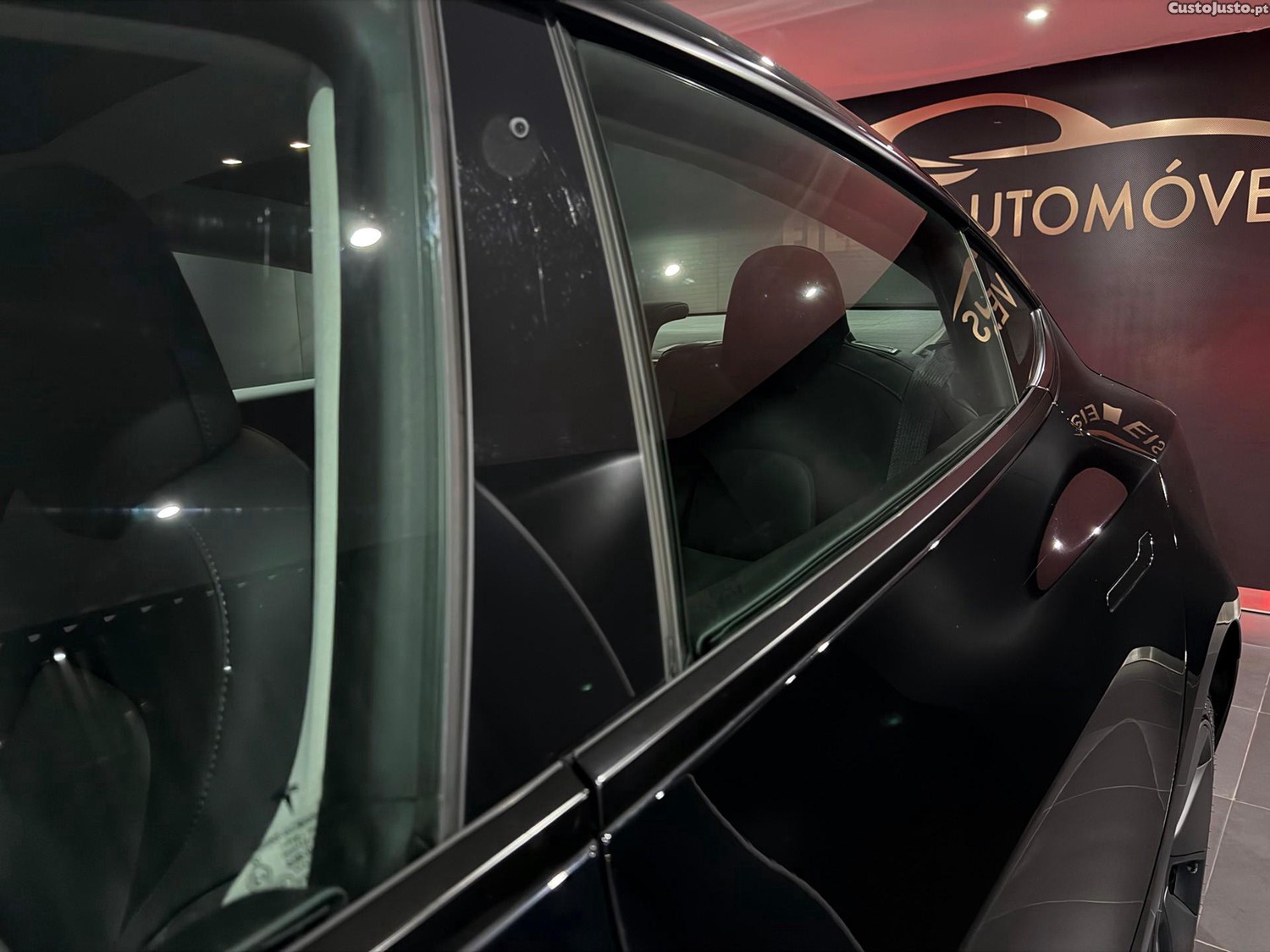 Tesla Model 3 Standard RWD — fotografia 15