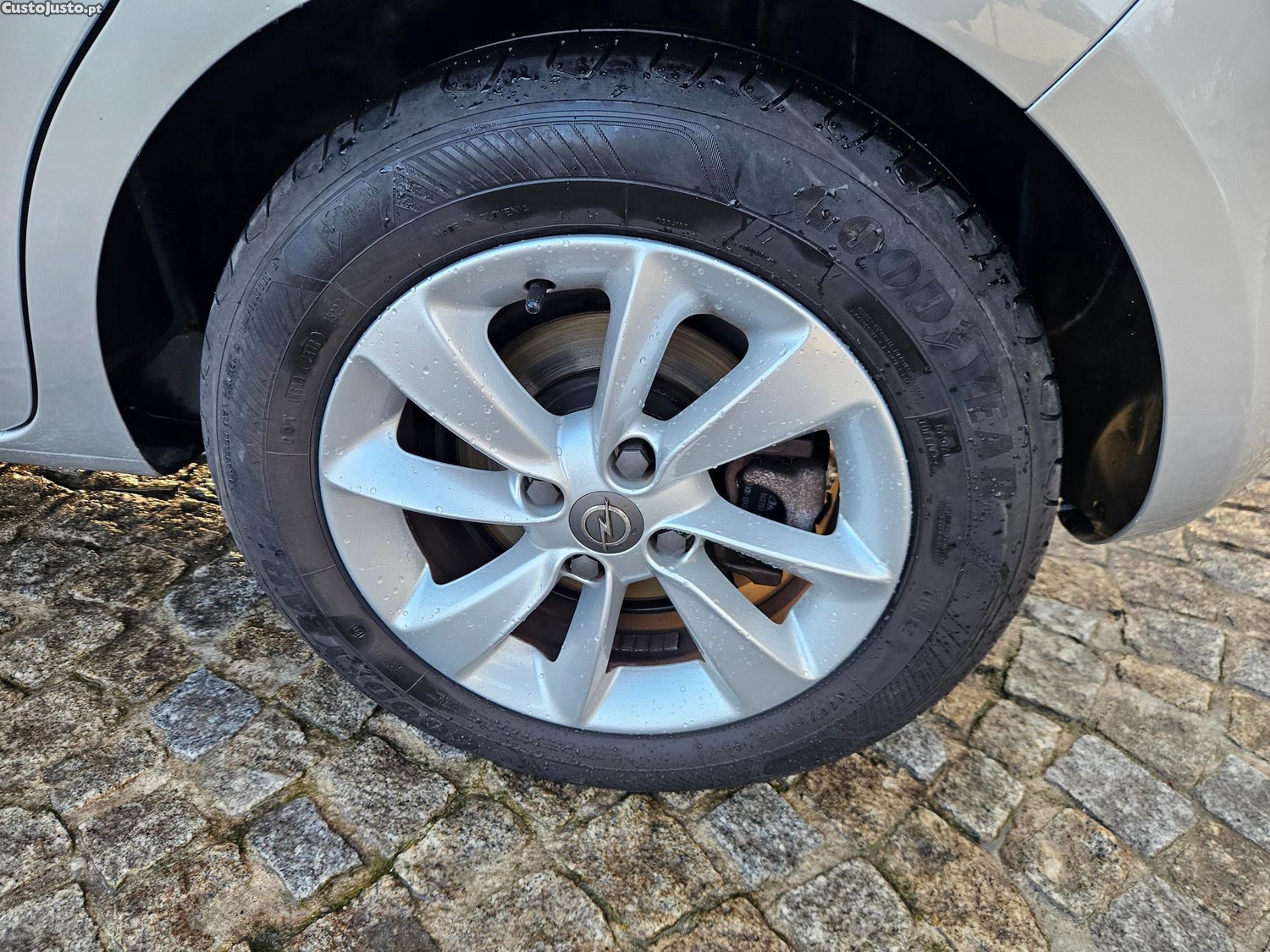 Opel Corsa E 1.3 CDTI Business Edition — fotografia 4