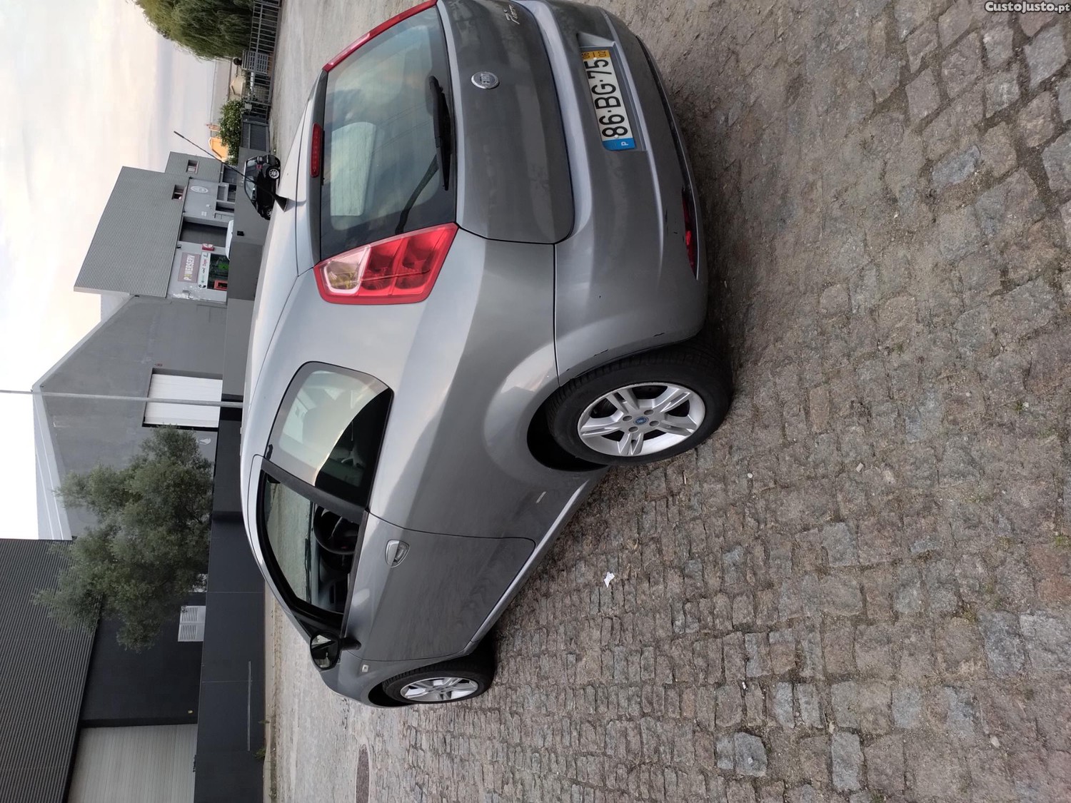 Fiat Punto 1.3 cdti — fotografia 6