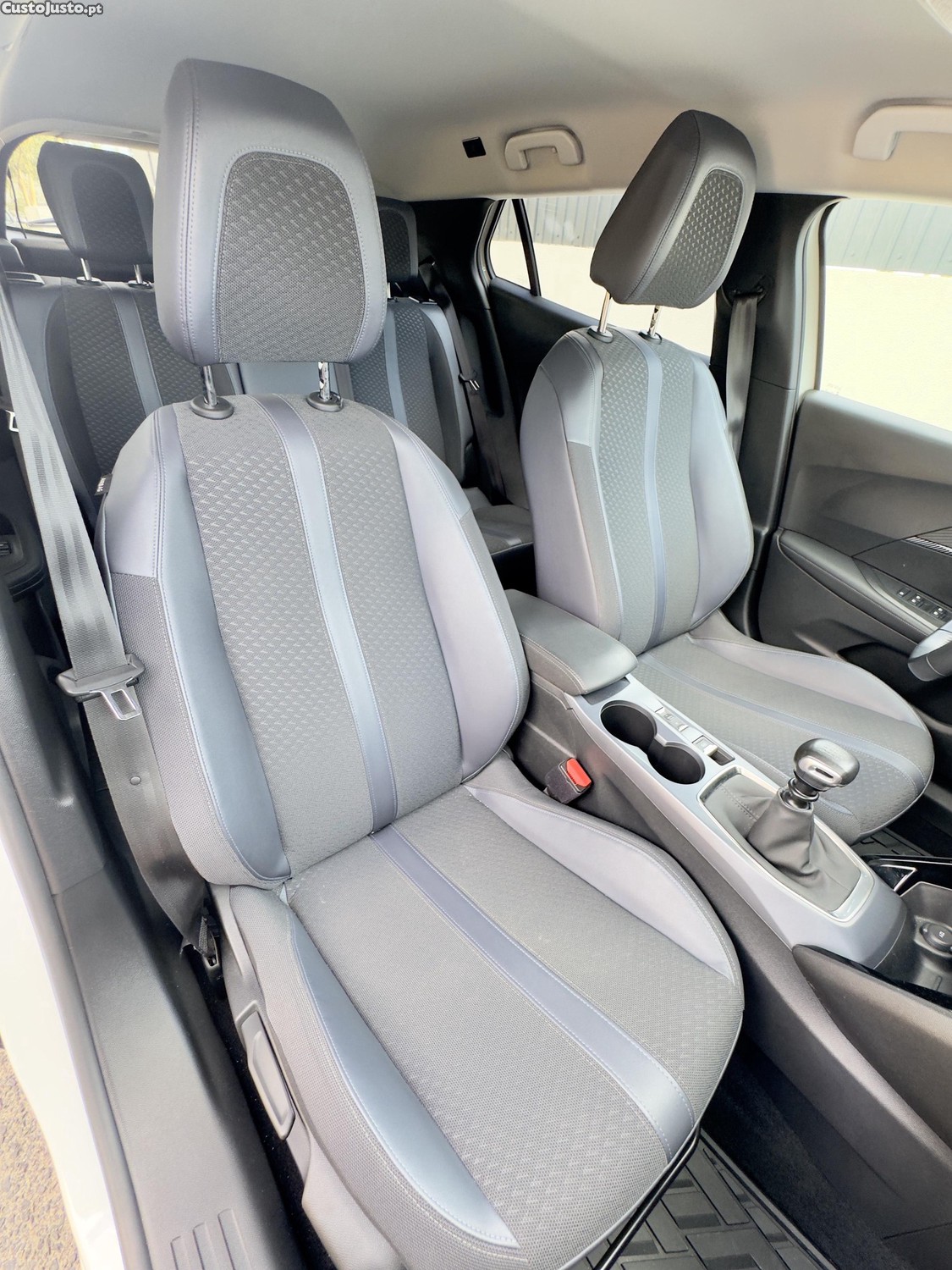 Peugeot 2008 Allure — photo 2