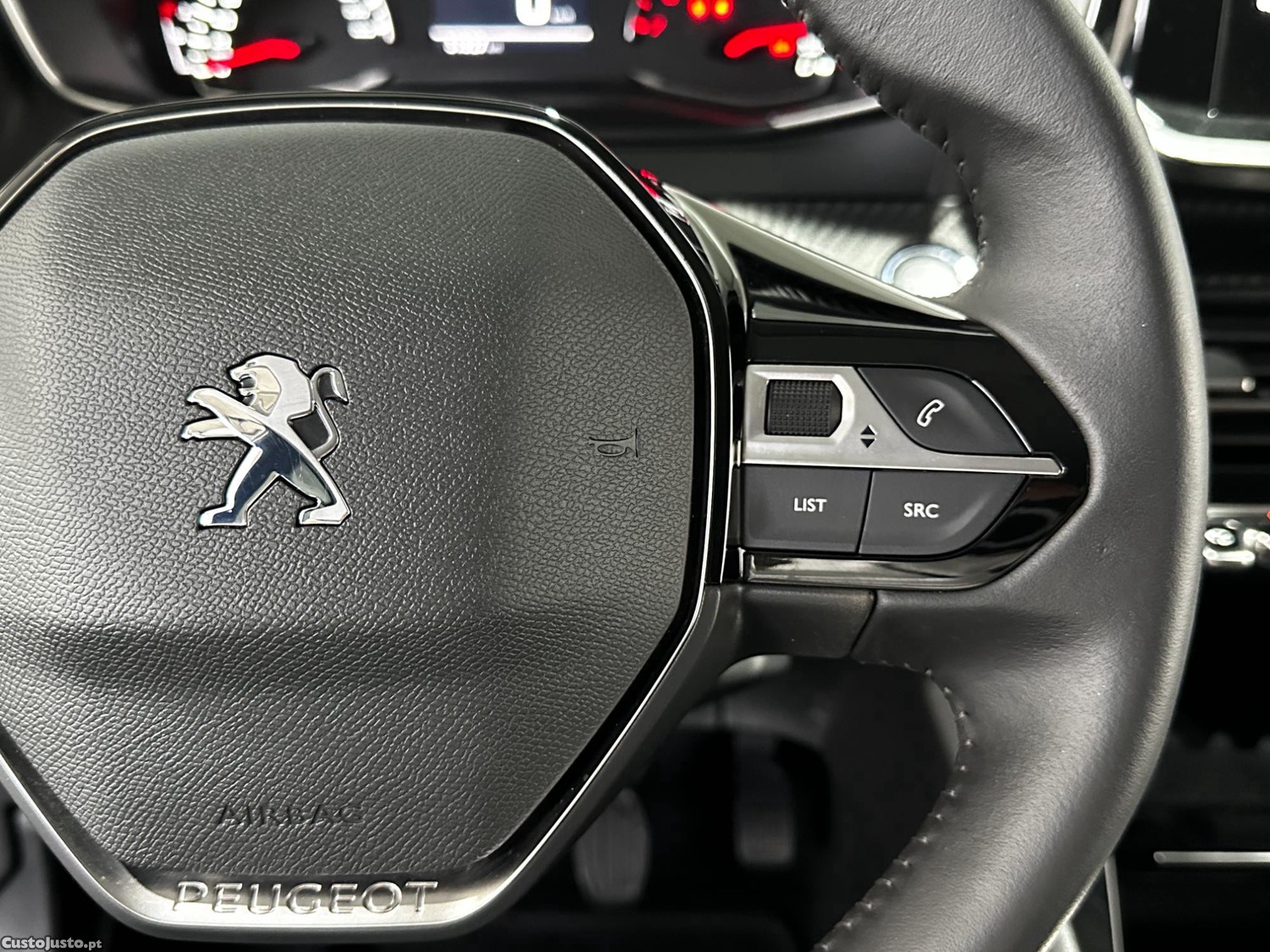 Peugeot 2008 1.5 BLUEHDI ALLURE 110CV - NACIONAL — fotografia 19