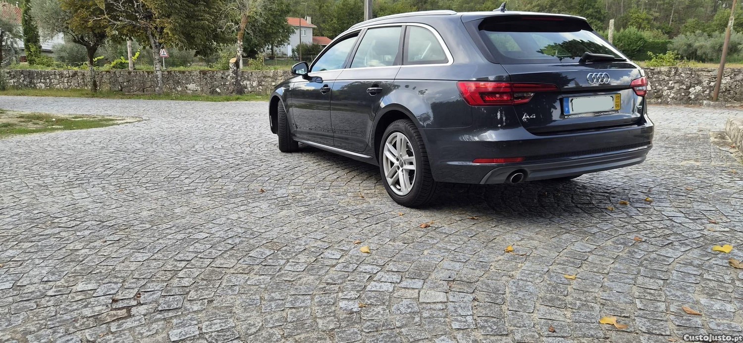 Audi A4 AVANT 2.0 TDI 150 CV S-TRONIC | S-LINE - 17 foto 3