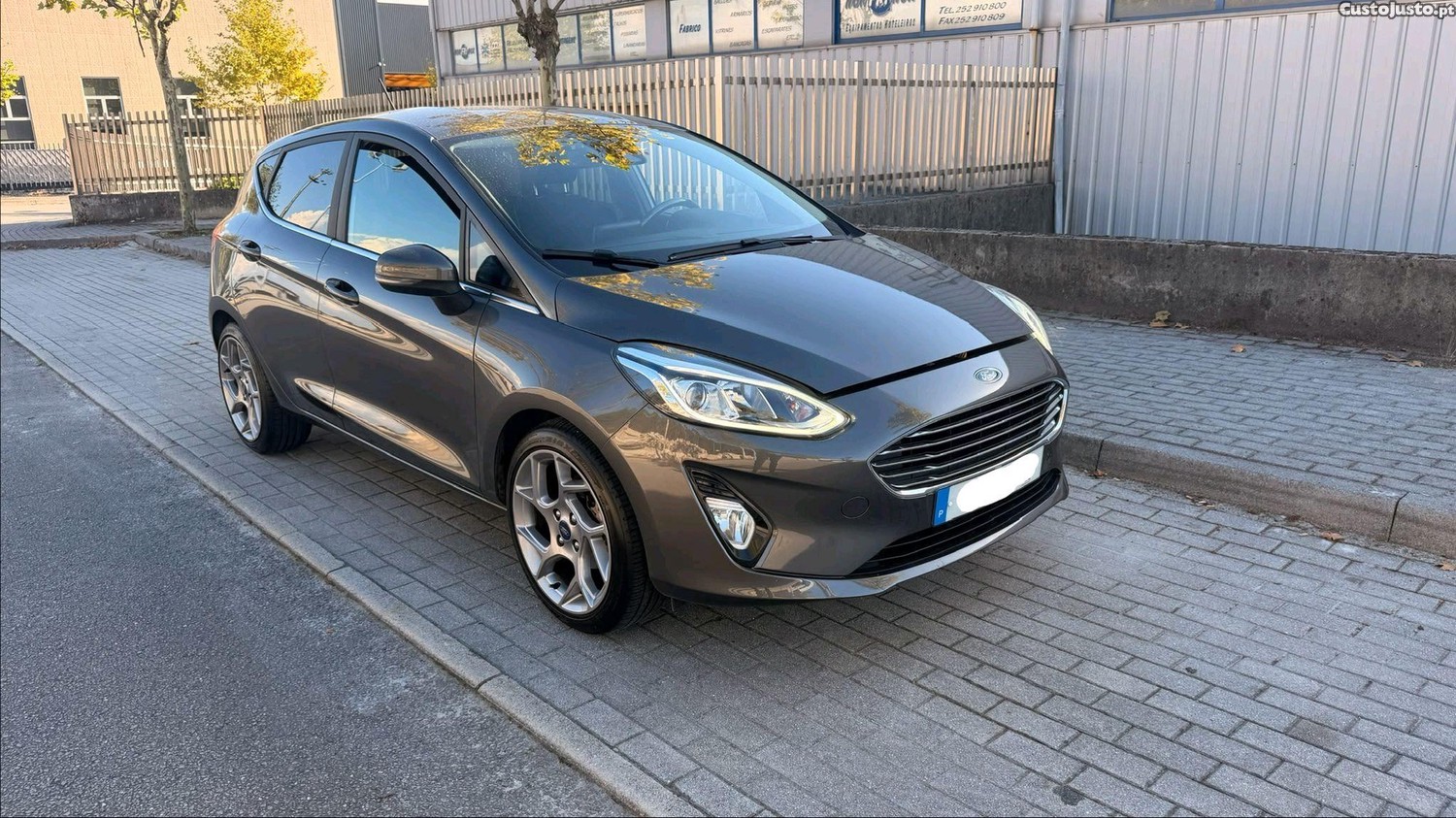Ford Fiesta Titanium - 17 — photo 2