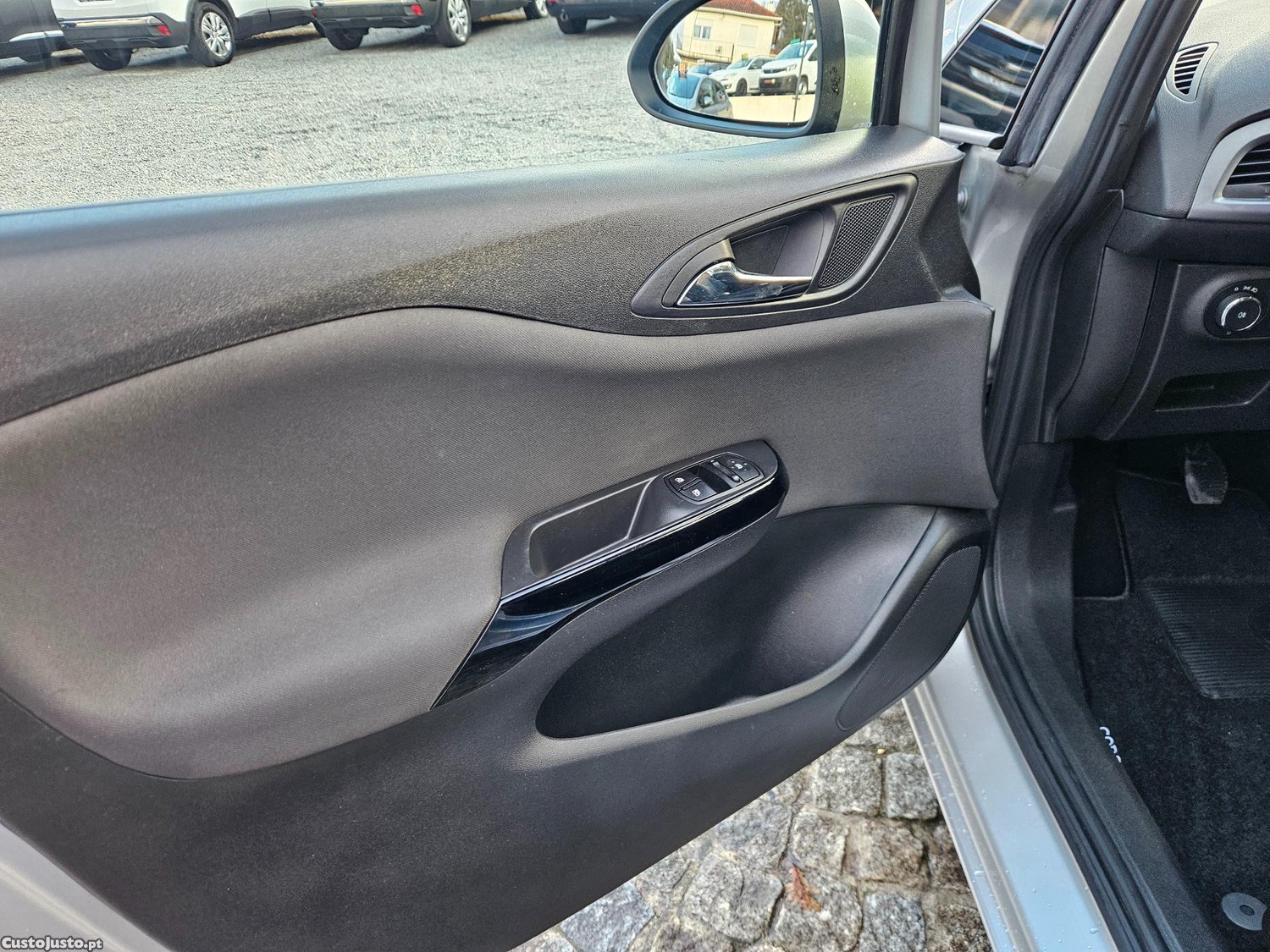 Opel Corsa E 1.3 CDTI Business Edition — fotografia 12
