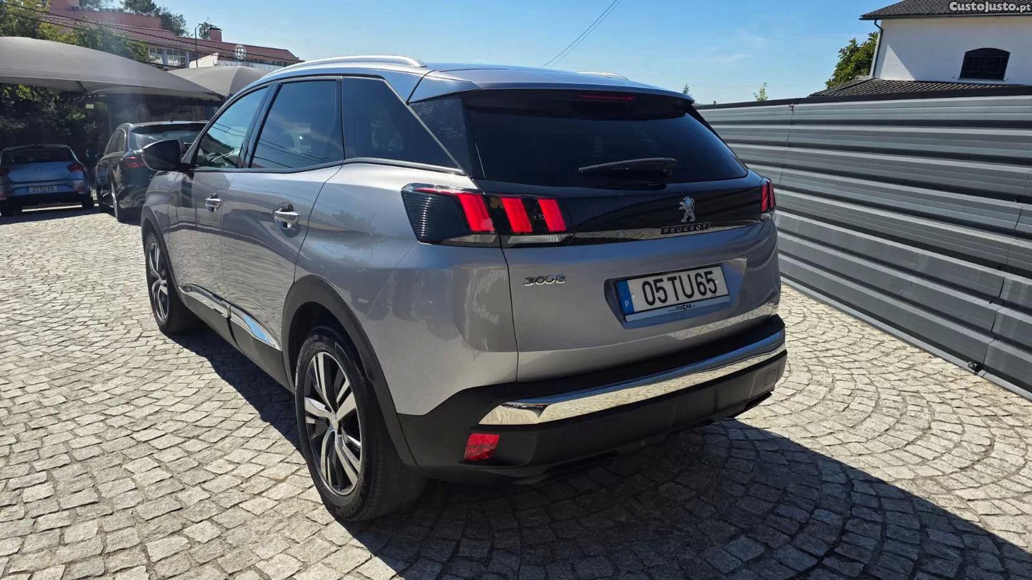 Peugeot 3008 1.6 bluehdi allure eat6 - 17 foto 4