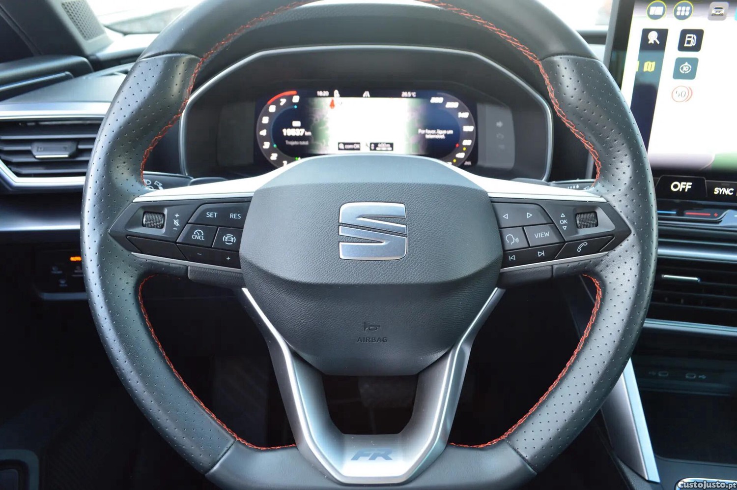 SEAT Leon 1.5 TSI e-Hybrid FR DSG — fotografia 9