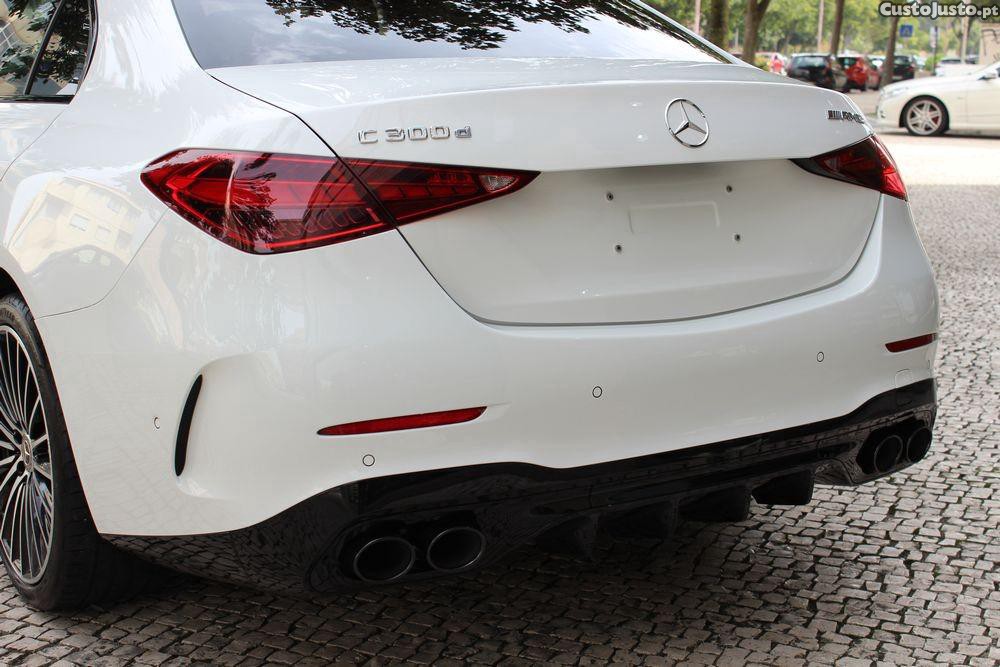 Mercedes-Benz C 300 d AMG Line — fotografia 9