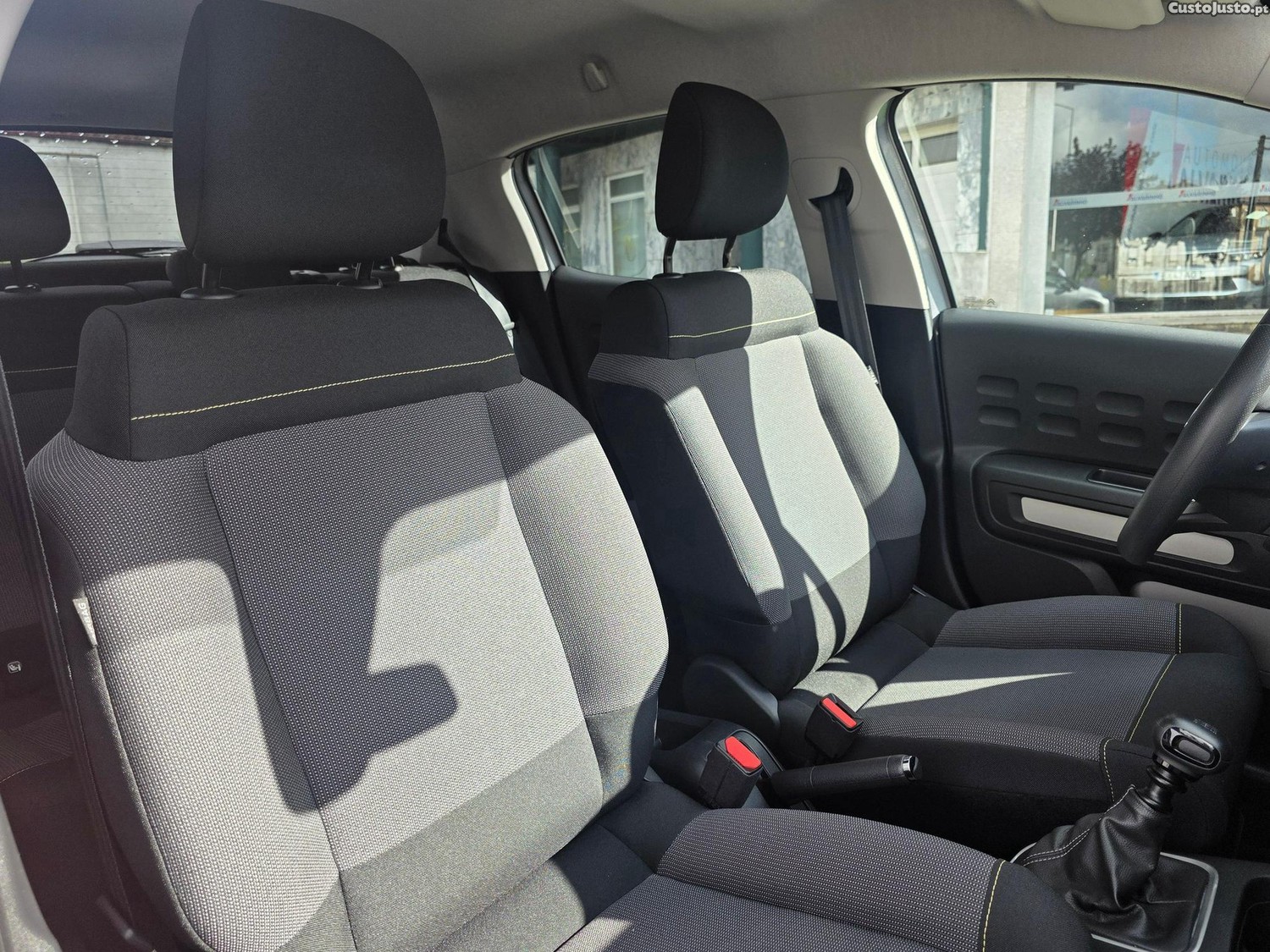 Citroën C3 1.2 PureTech C-Series — fotografia 7