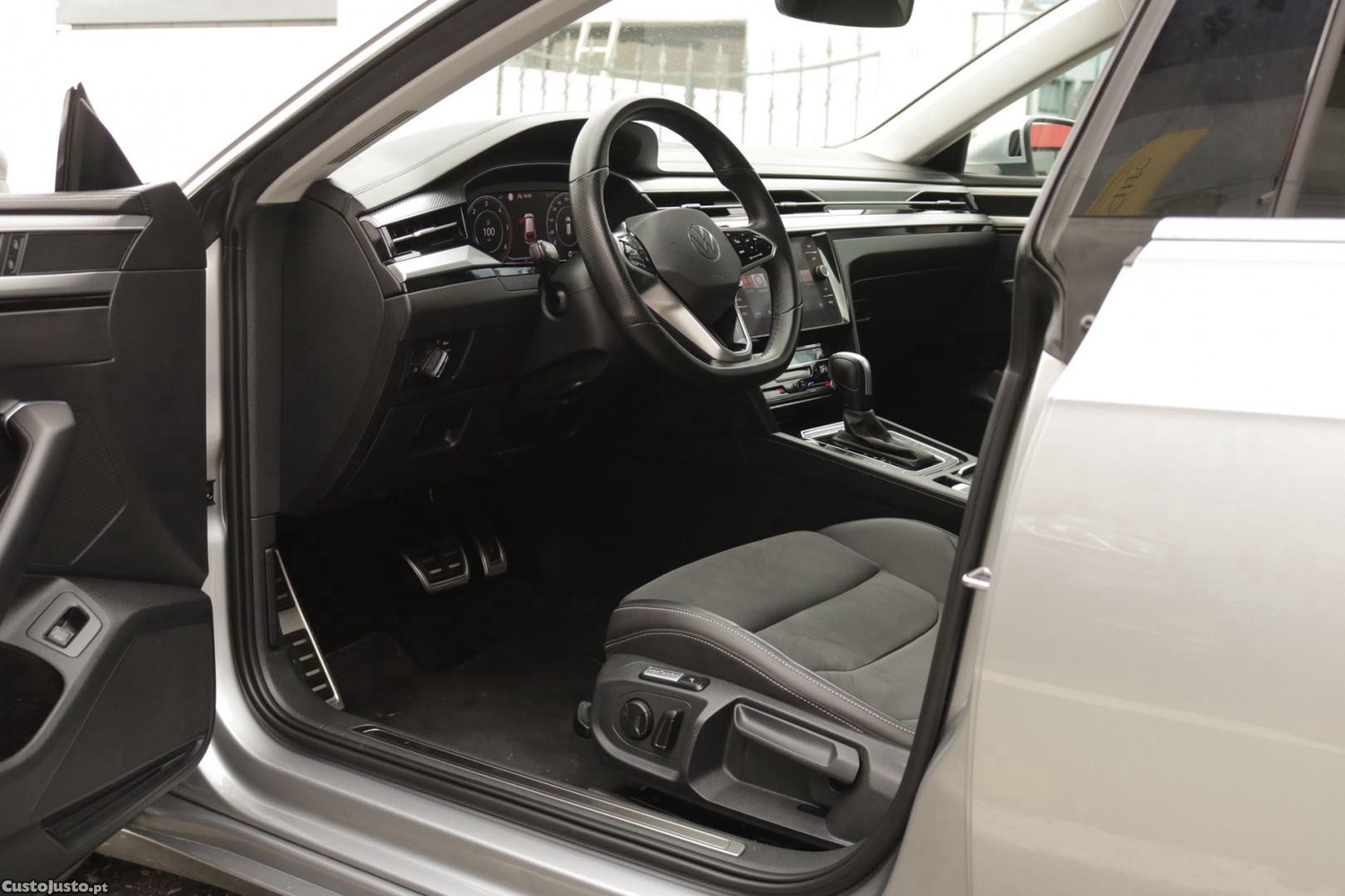 Volkswagen Arteon 2.0 TDI Elegance DSG 150cv — fotografia 39