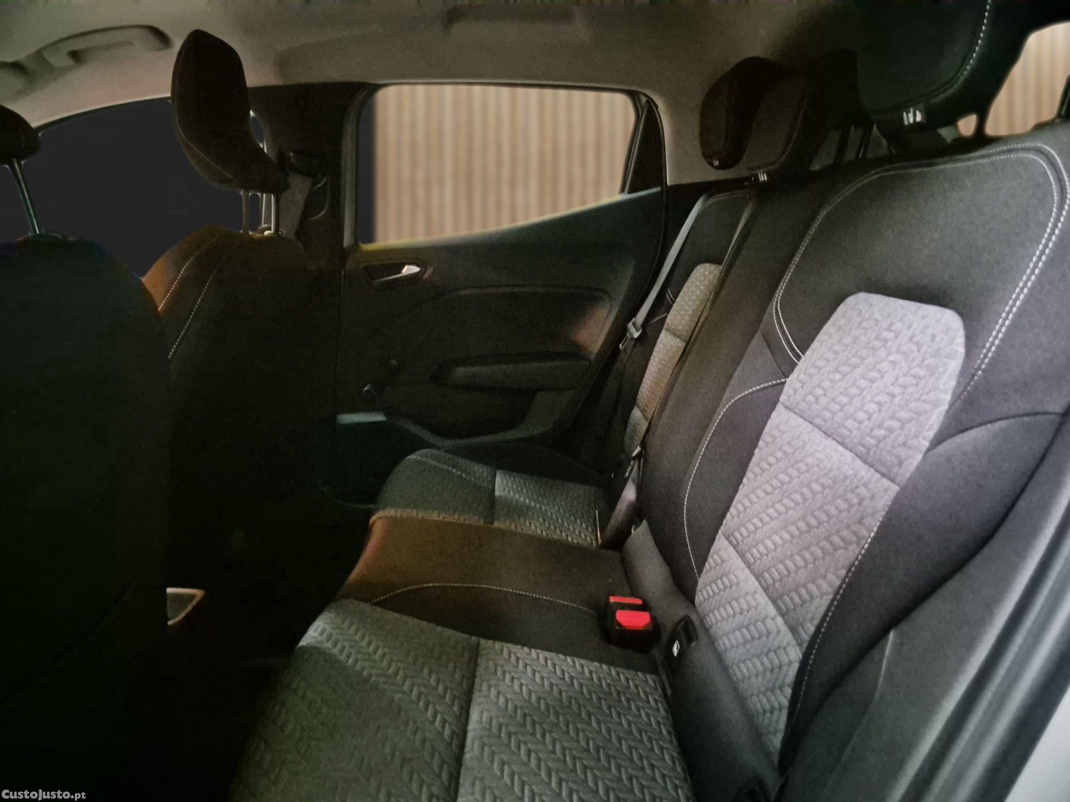 Renault Clio 1.0Tce — fotografia 3