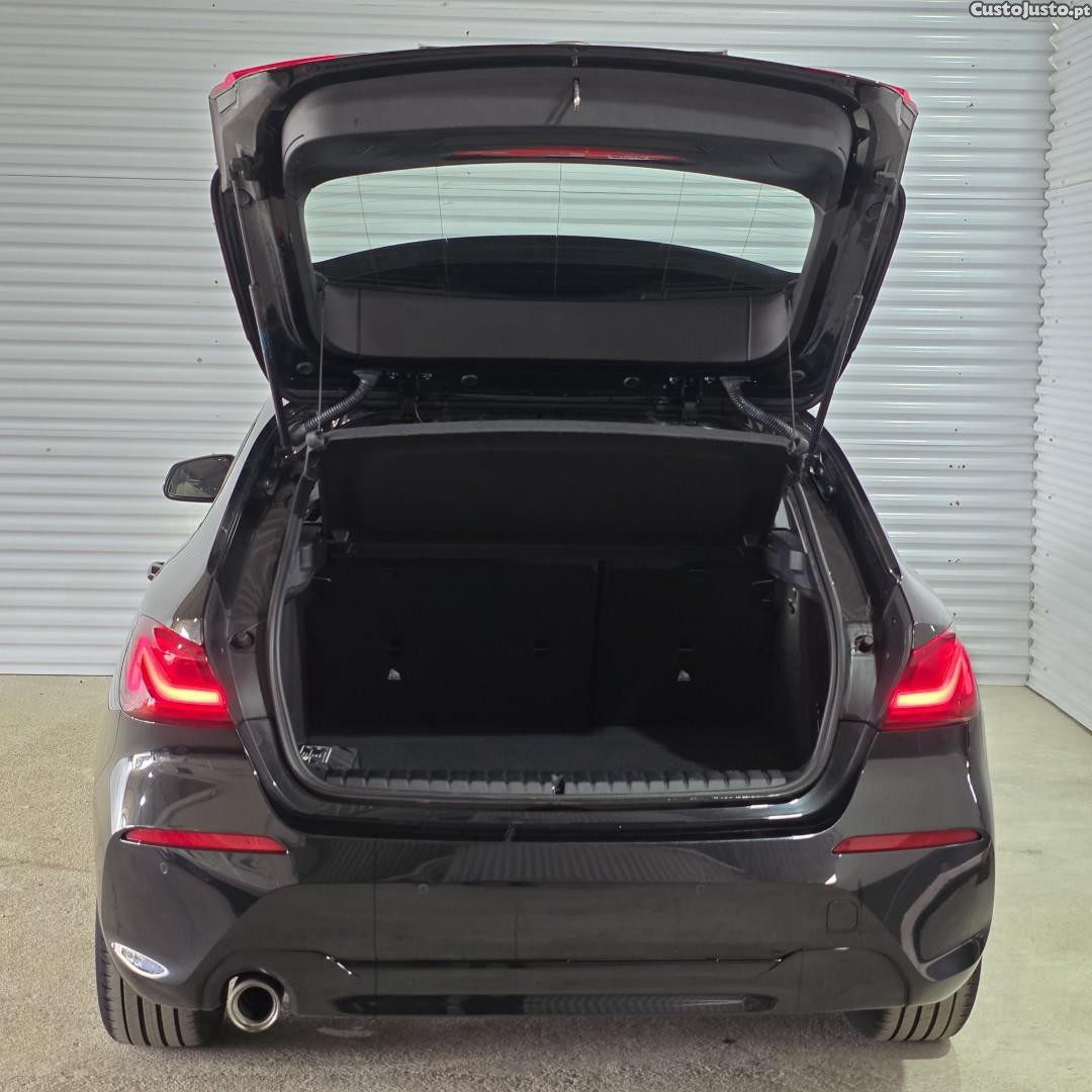 BMW 116 d Auto — fotografia 15