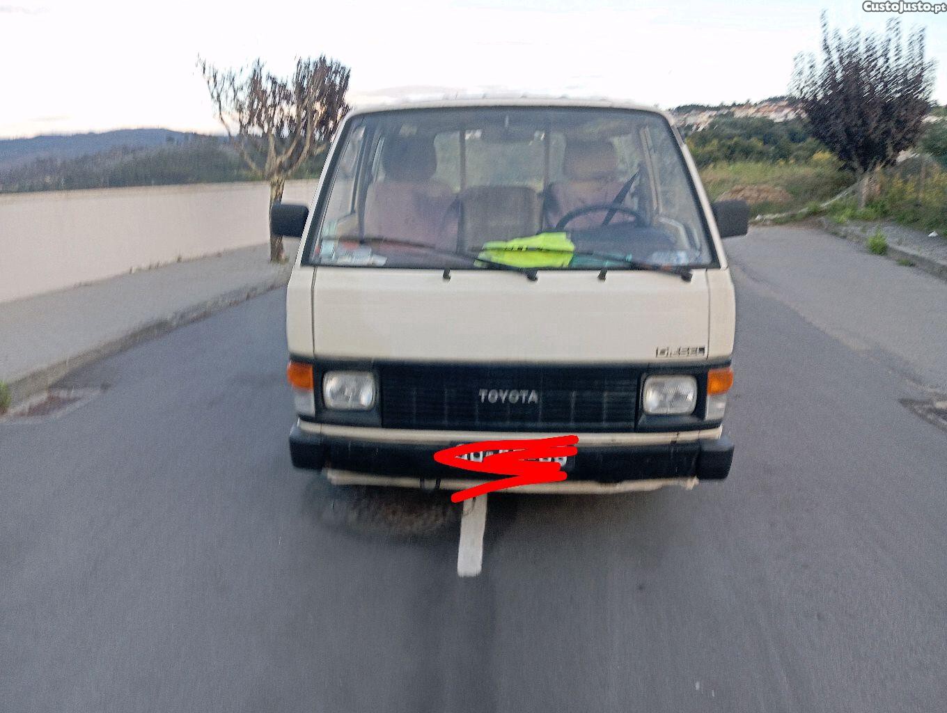 Toyota HiAce 2.5d 7lug — photo 3