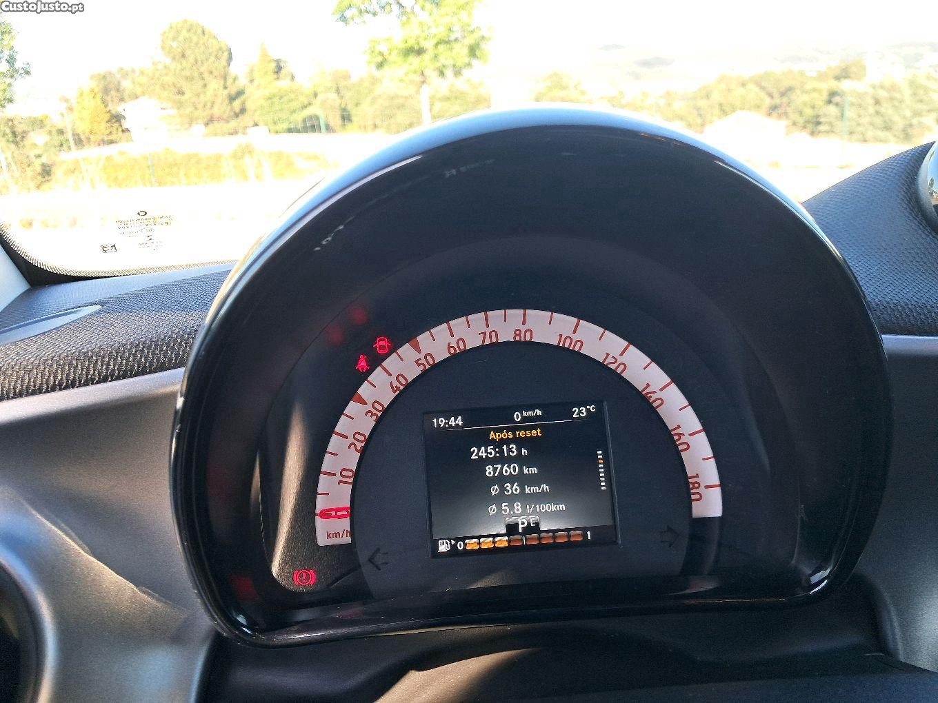 Smart Fortwo Coupé Automático — fotografia 3