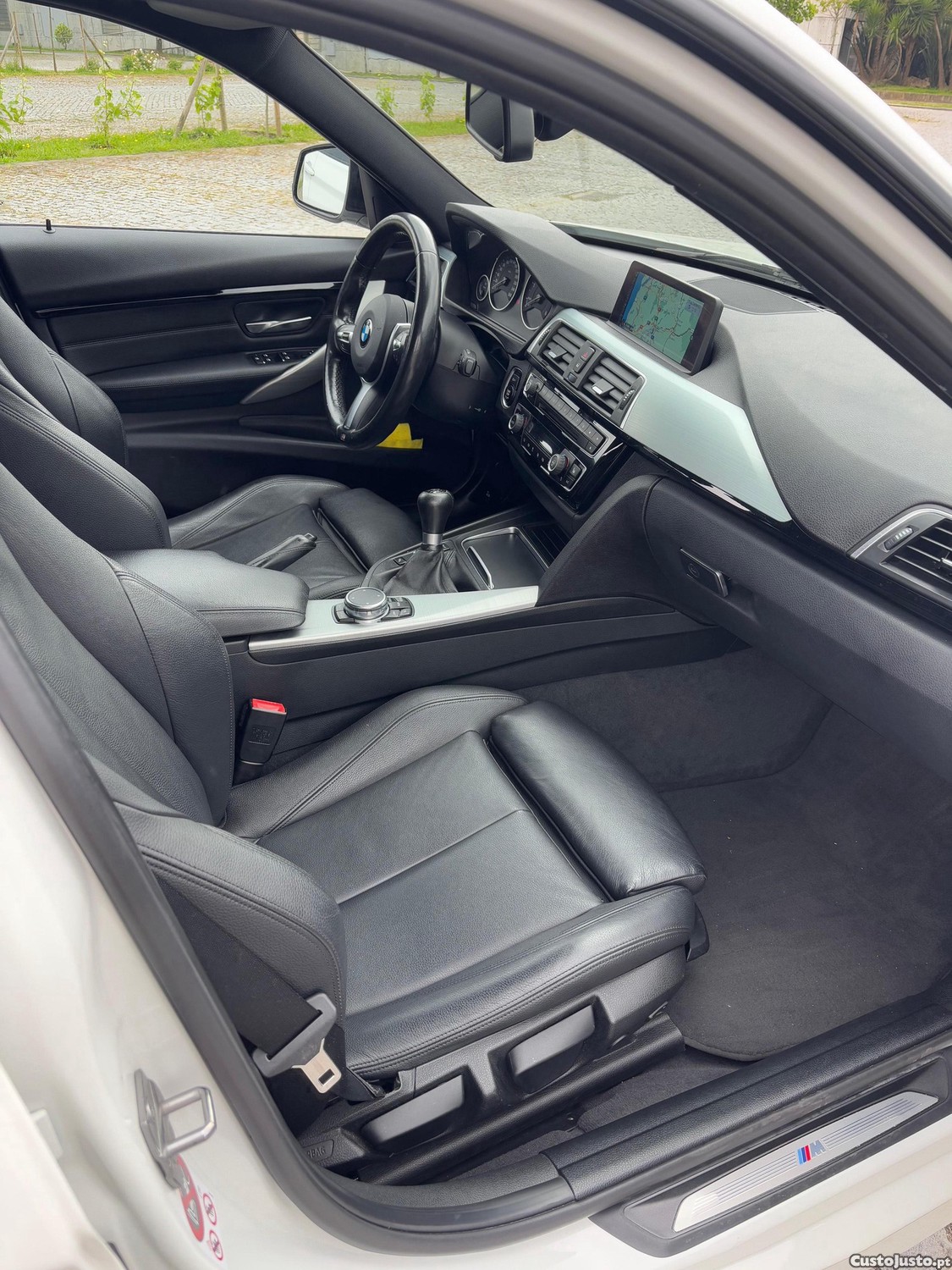 BMW 320 Pack M - 16 — photo 4