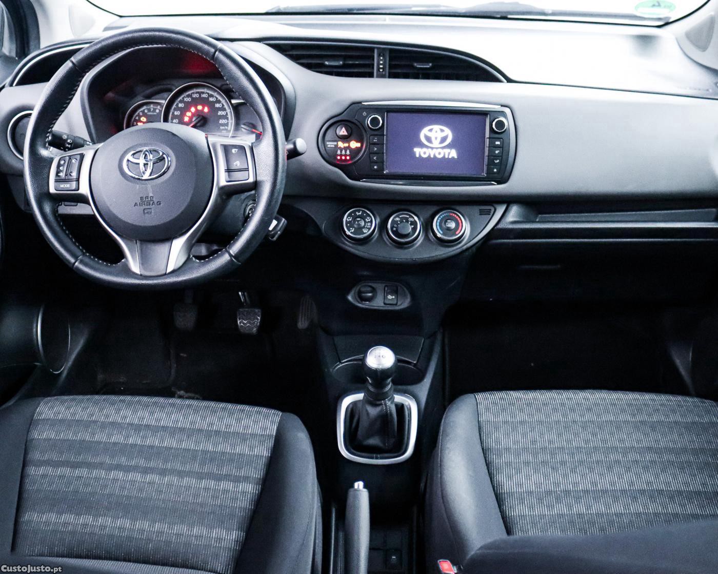 Toyota Yaris 1.0 VVTi Active - 17 — photo 5