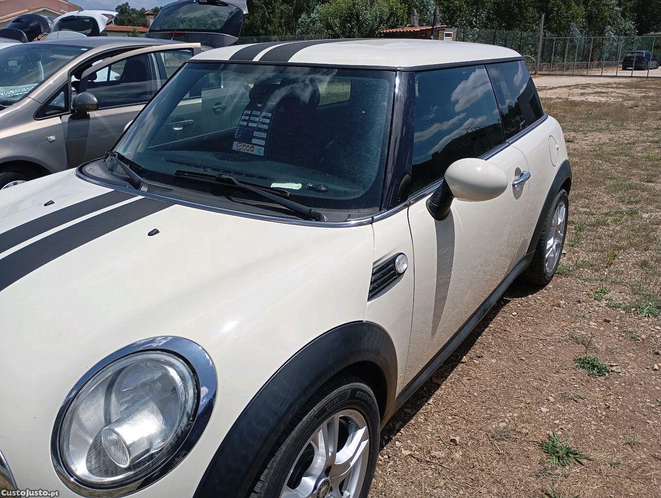 MINI Cooper Cooper D — photo 4