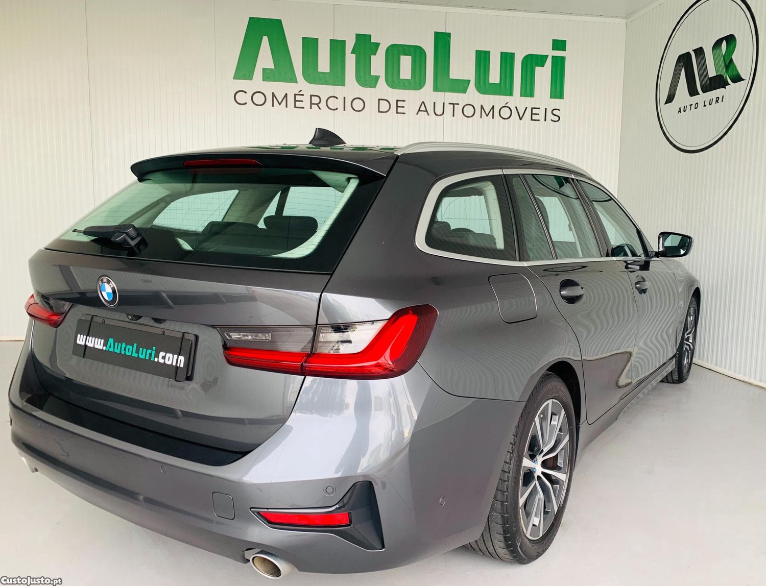 BMW 318 d Touring Auto — fotografia 9