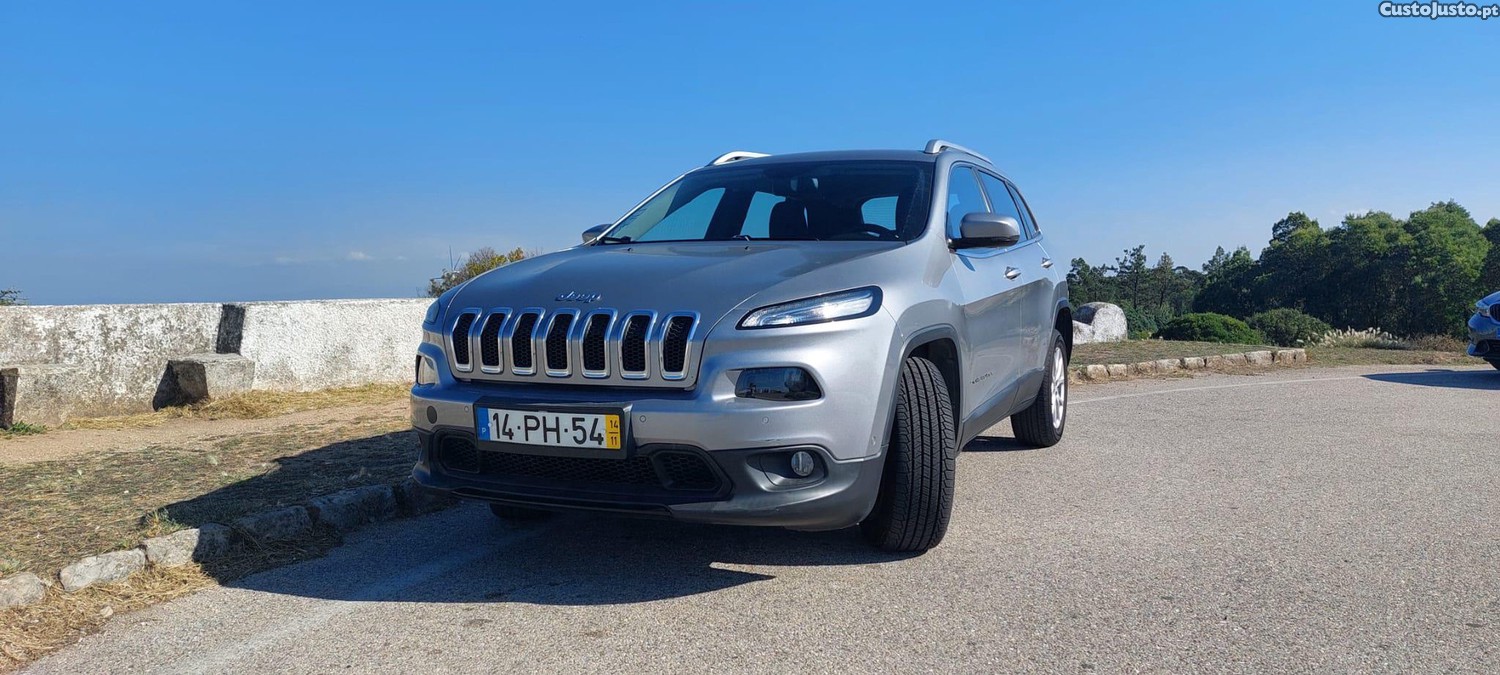 Jeep Grand Cherokee 2.0 Multijet de 2014 - 14 foto 3