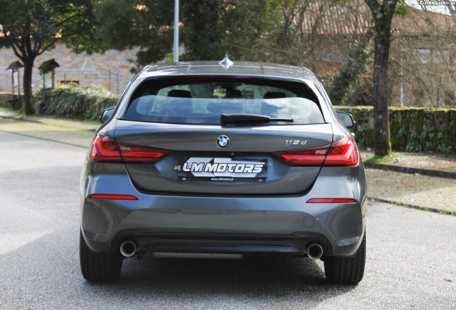 BMW 118 D 2.0 Sport Auto — fotografia 19
