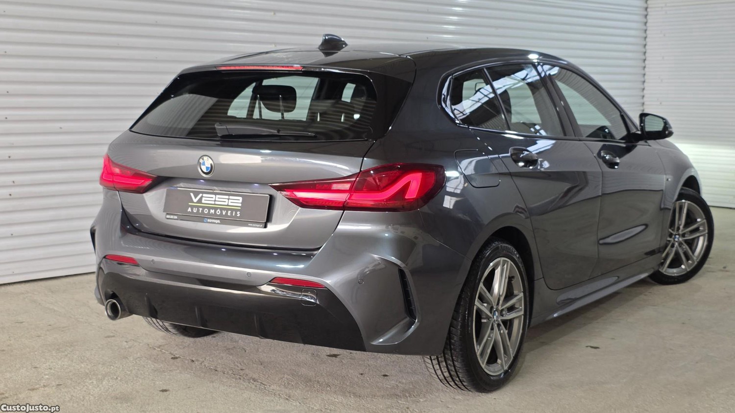 BMW 116 d Pack Desportivo M — fotografia 14