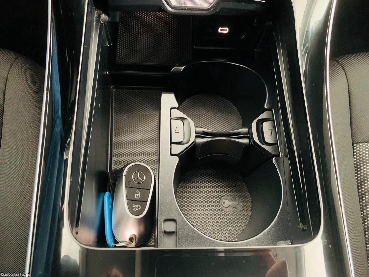Mercedes-Benz C 200 Hybrid — fotografia 5