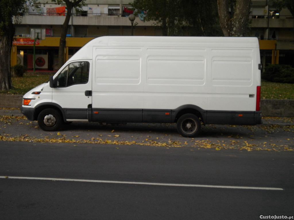 Transportes e mudanças com desmontagem montagem