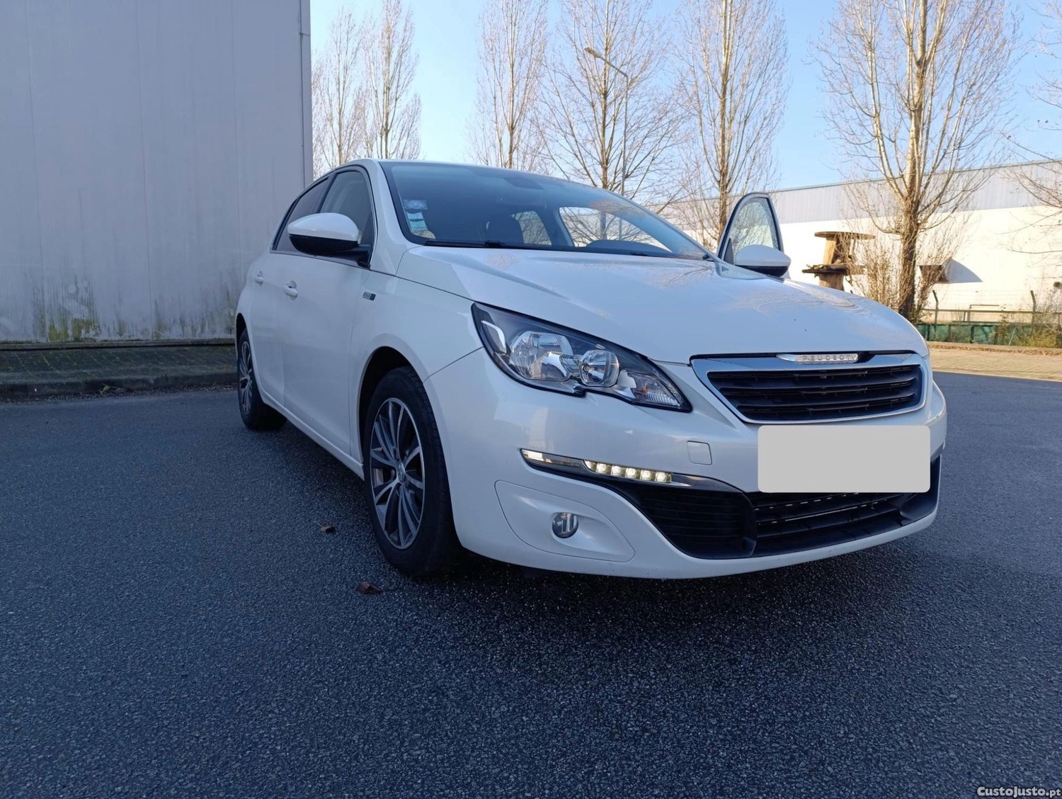 Peugeot 308 1.2 PureTech — photo 3