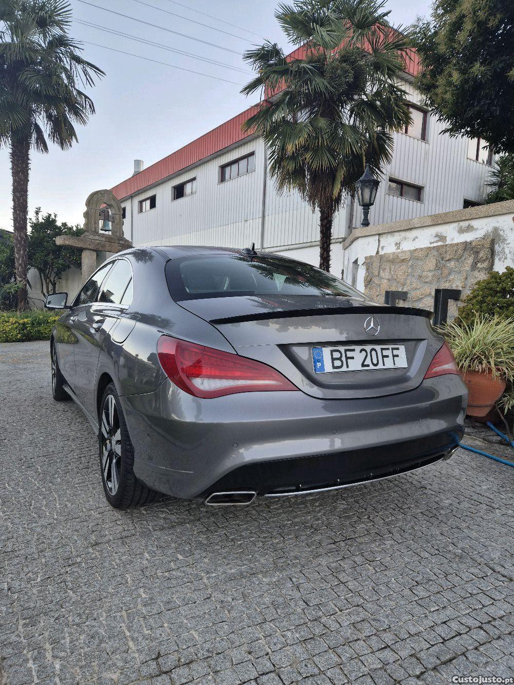Mercedes-Benz CLA 180 Coupé — photo 3
