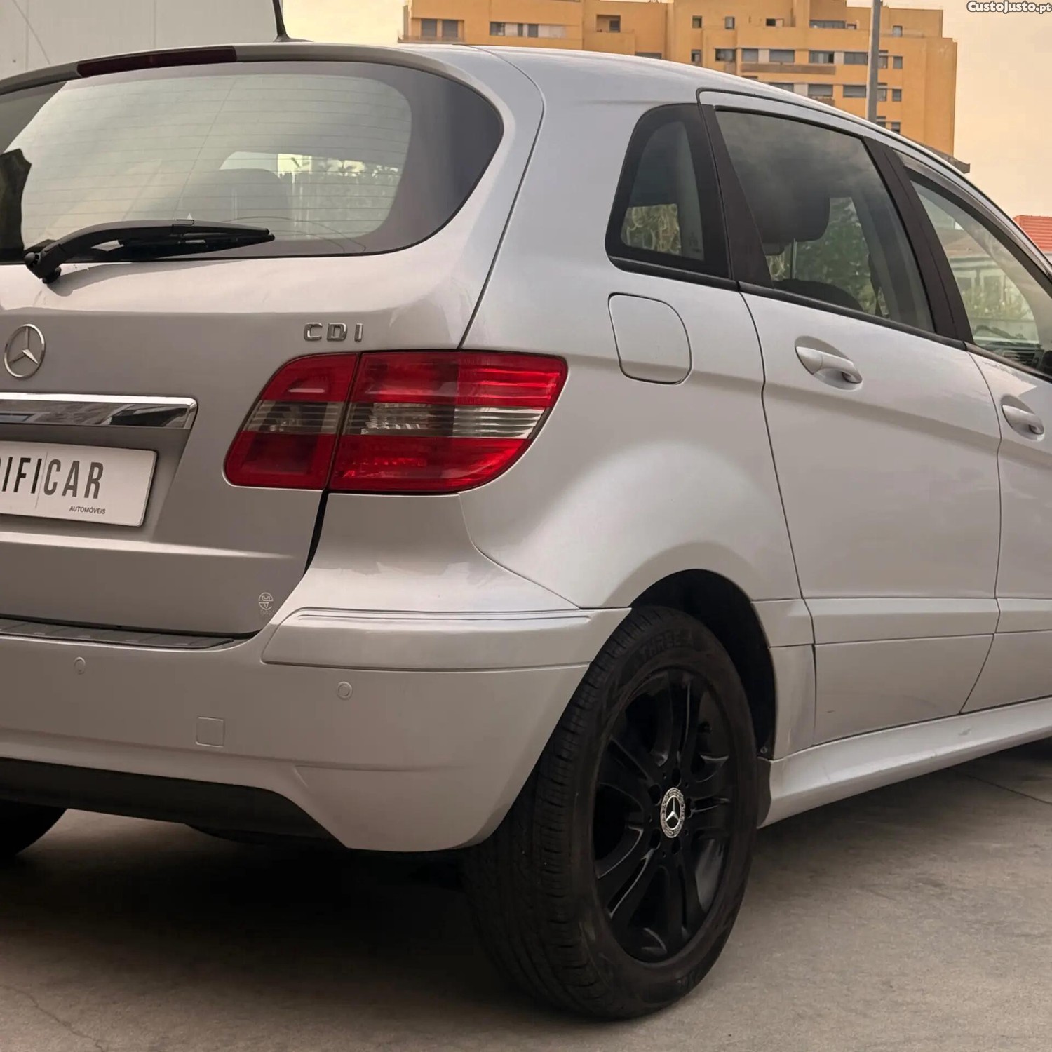 Mercedes-Benz B 180 CDi Executive - 08 foto 5
