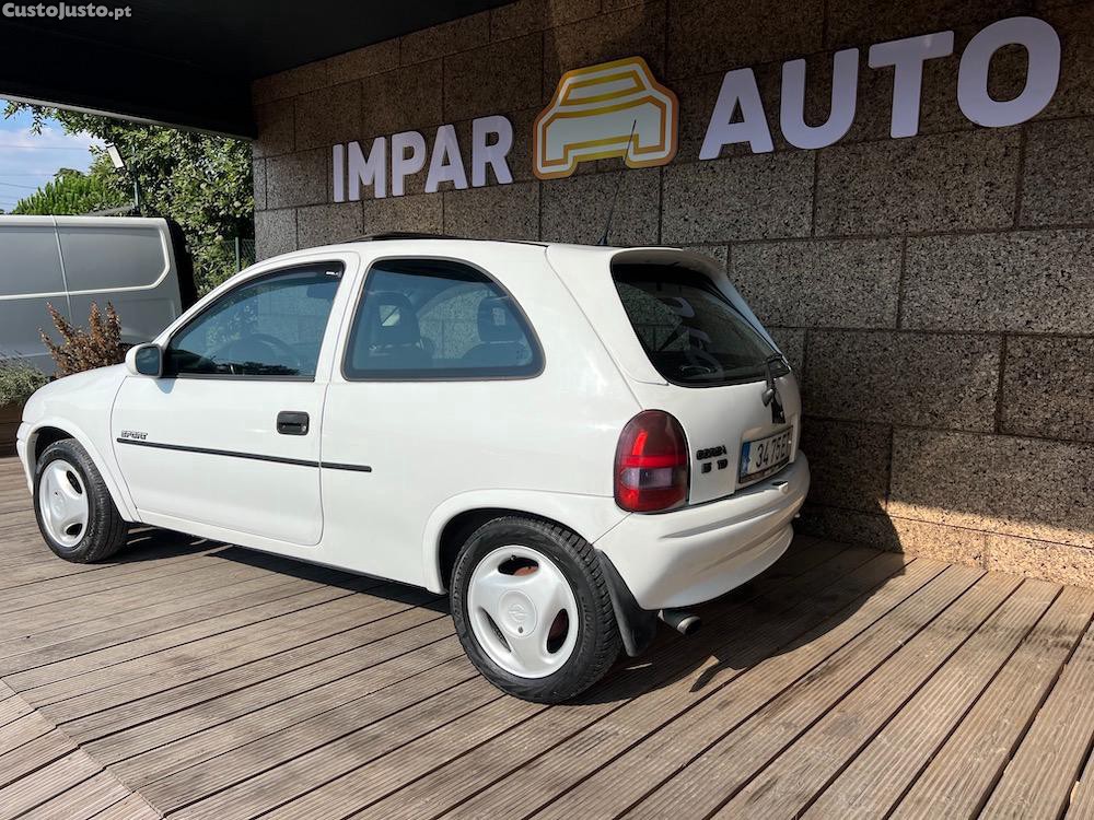 Opel Corsa 1.5TD 67CV 5.LUG — fotografia 11