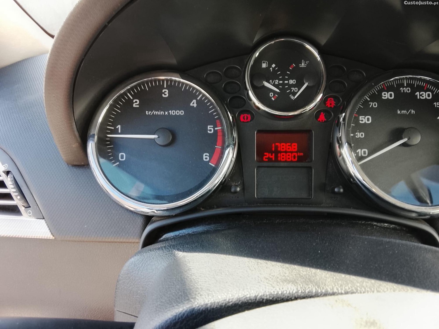 Peugeot 207 1.6 Diesel - 06 foto 5