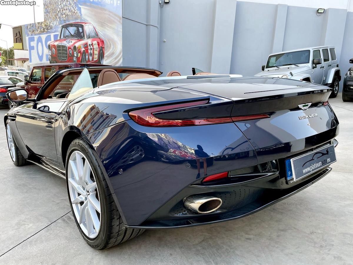 Aston Martin Volante DB11 — fotografia 9